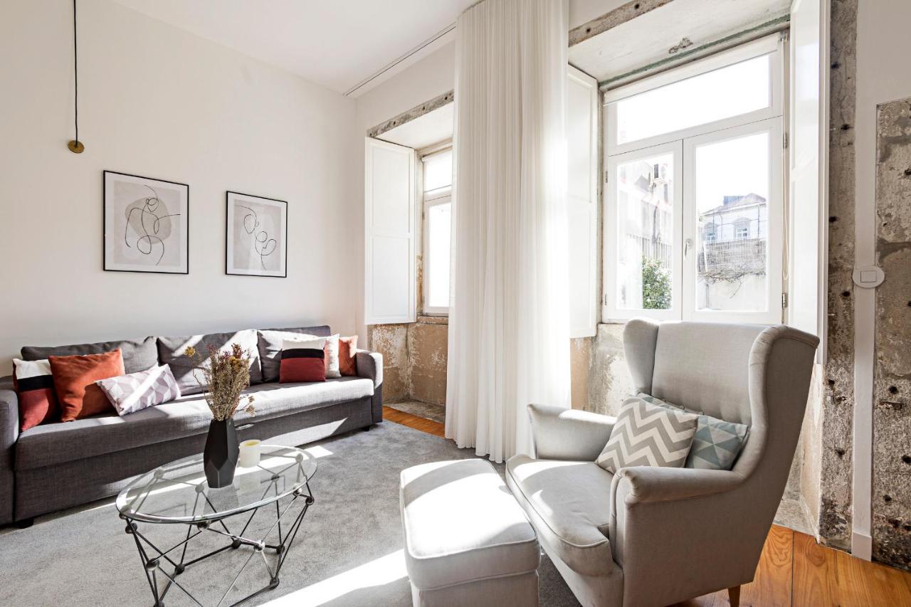 Lovelystay - Cativo Studio Downtown By Metro Station Porto Kültér fotó