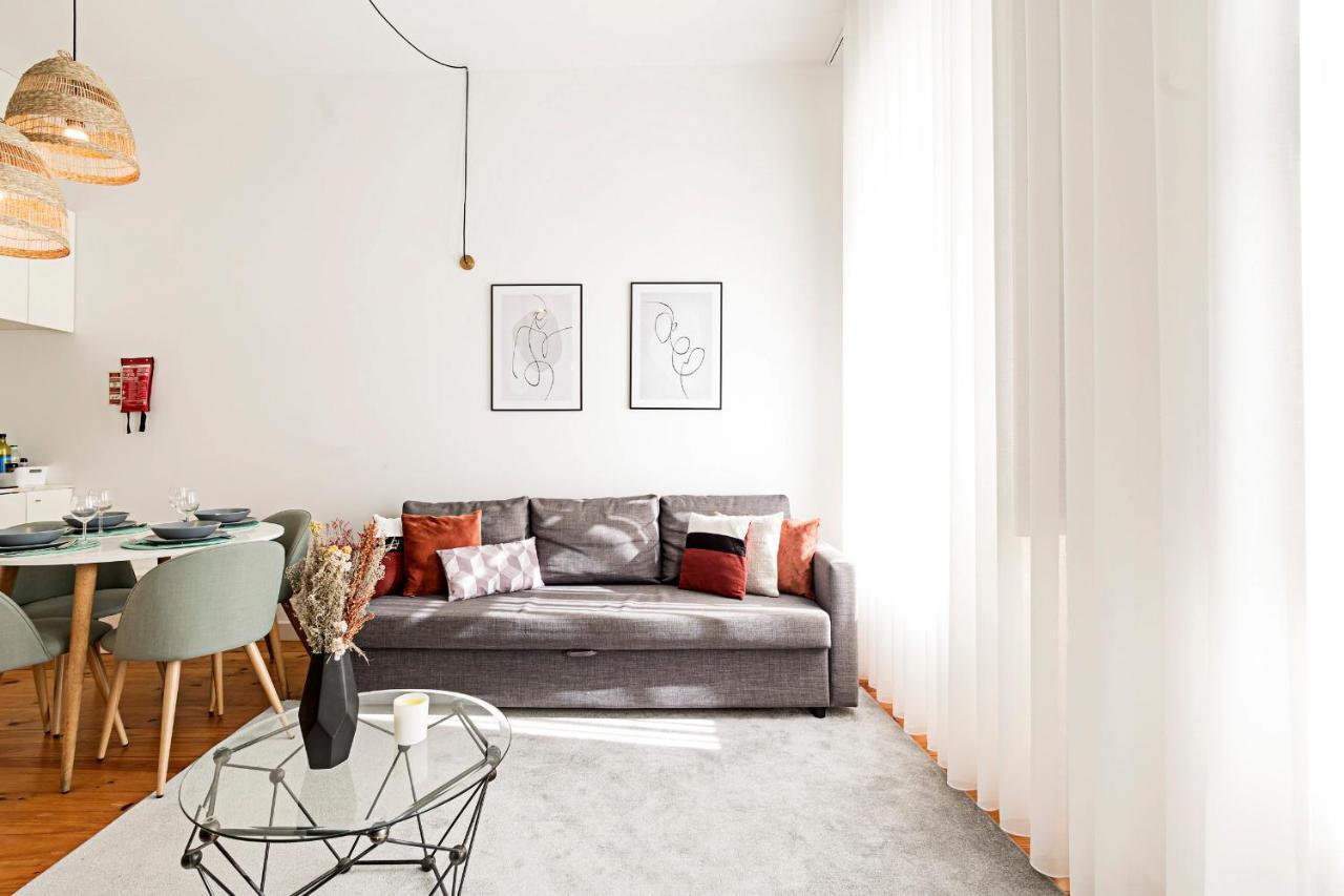 Lovelystay - Cativo Studio Downtown By Metro Station Porto Kültér fotó