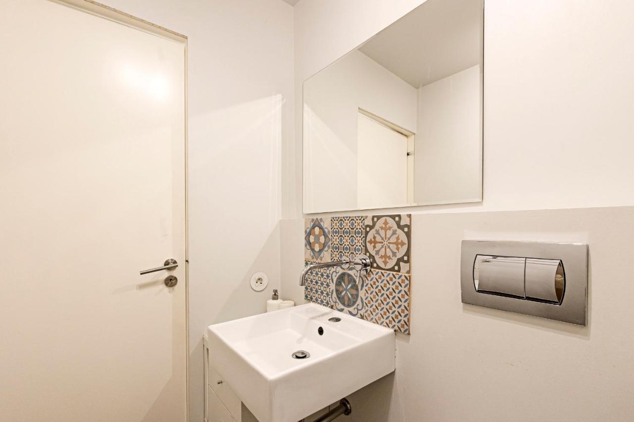 Lovelystay - Cativo Studio Downtown By Metro Station Porto Kültér fotó
