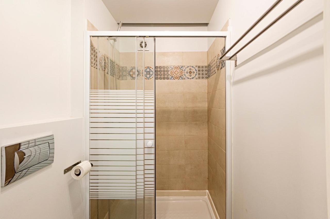 Lovelystay - Cativo Studio Downtown By Metro Station Porto Kültér fotó